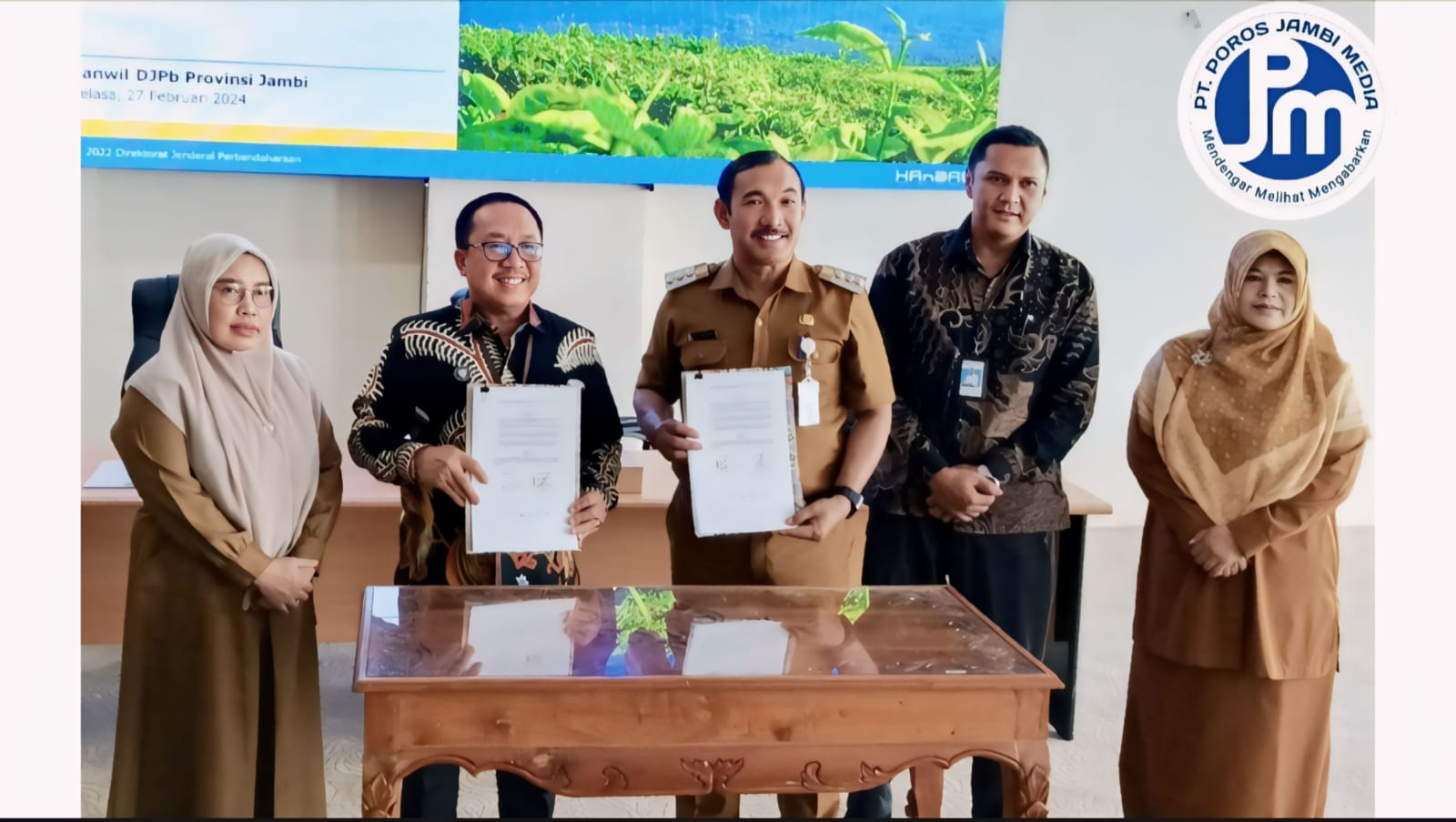 Pj. Bupati Kerinci ASRAF Tandatangani Nota Kesepakatan Bersama Dengan Ditjen Perbendaharaan Provinsi Jambi IMG-20240331-WA0019
