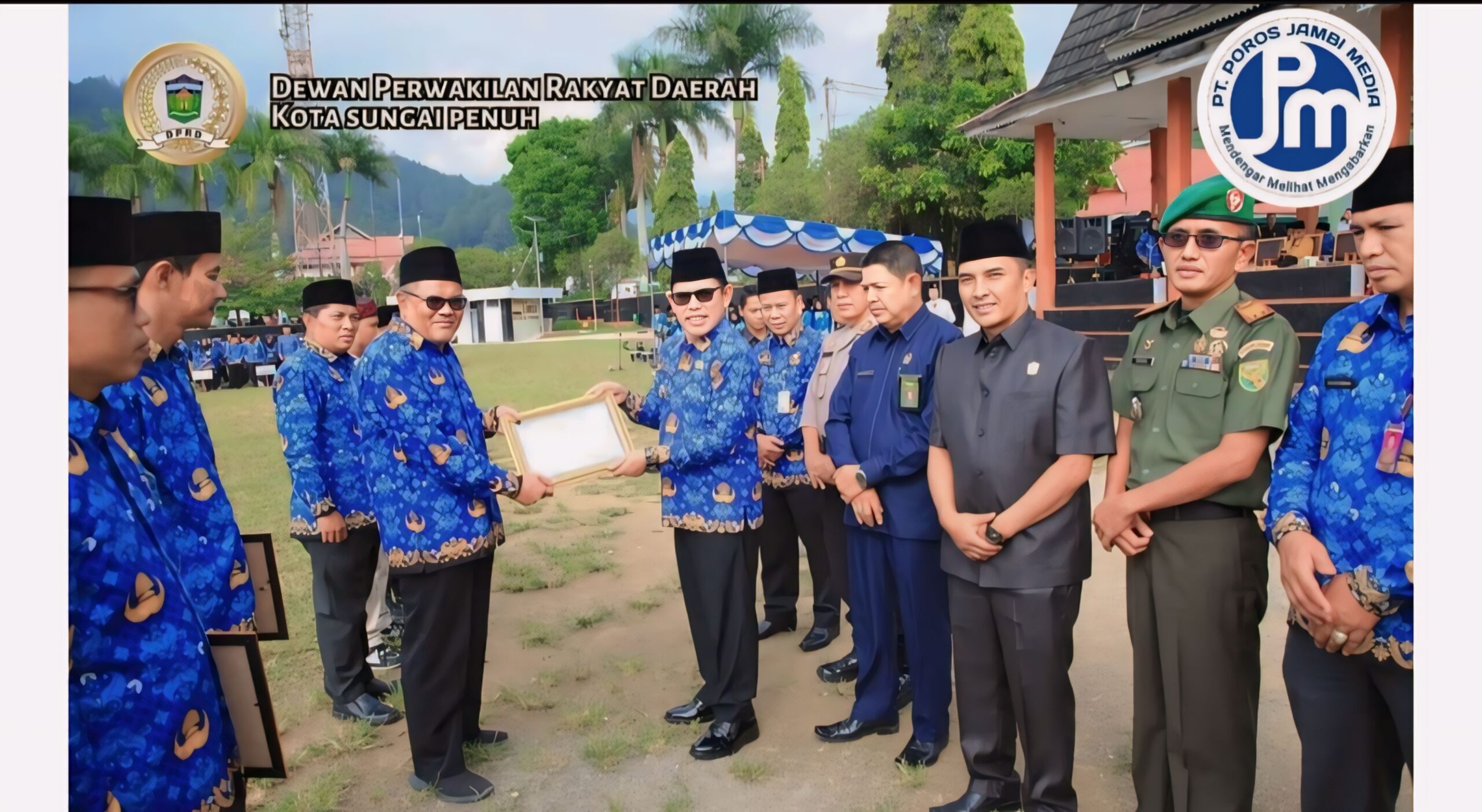 KETUA DPRD SUNGAI PENUH LENDRA IKUTI UPACARA PERINGATAN HARDIKNAS TAHUN 2024 1715082014608