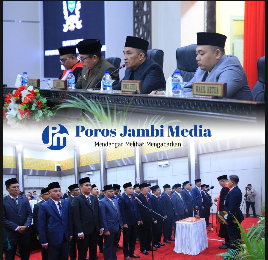 PENGUCAPAN SUMPAH/JANJI ANGGOTA DPRD KOTA SUNGAI PENUH MASA JABATAN 2024-2029 IMG-20240829-WA0020