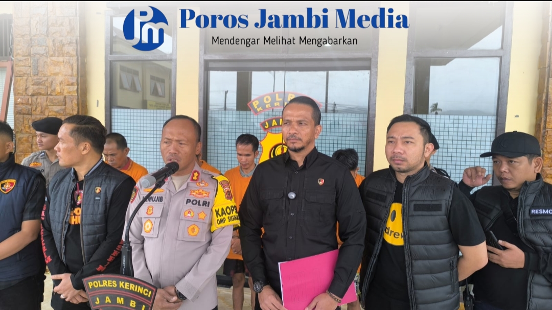 Akhirnya 4 Tersangka Pengerusakan TPS di Pilkada Sungai Penuh Menyerahkan diri Screenshot_2024-12-03-15-38-16-90_dba69a5e82e939c3ddef13f99a115ca3