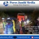 Tim Polres Kerinci Bantu Penanganan Tanah Longsor yang sempat Tutup Jalan Lintas Kerinci - Bangko Screenshot_2025-10-22-08-55-08-54_dba69a5e82e939c3ddef13f99a115ca3