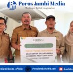 PT KMH Salurkan Bantuan Obat ke RSUD Kerinci, Bupati Monadi: Sinergi Pemerintah dan Dunia Usaha Jadi Kunci Kemajuan Daerah Screenshot_2025-11-04-19-23-32-96_dba69a5e82e939c3ddef13f99a115ca3