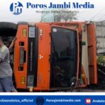 Truk Batu Bara Terguling di Simpang PU Bungo, Lalu Lintas Sempat Lumpuh Total Screenshot_2025-11-06-16-23-57-92_dba69a5e82e939c3ddef13f99a115ca3
