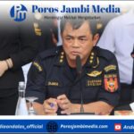 Dirjen Bea Cukai Tegas Bantah Isu Suap Rp550 Juta per Kontainer Impor Baju Bekas Screenshot_2025-11-25-05-53-06-35_dba69a5e82e939c3ddef13f99a115ca3