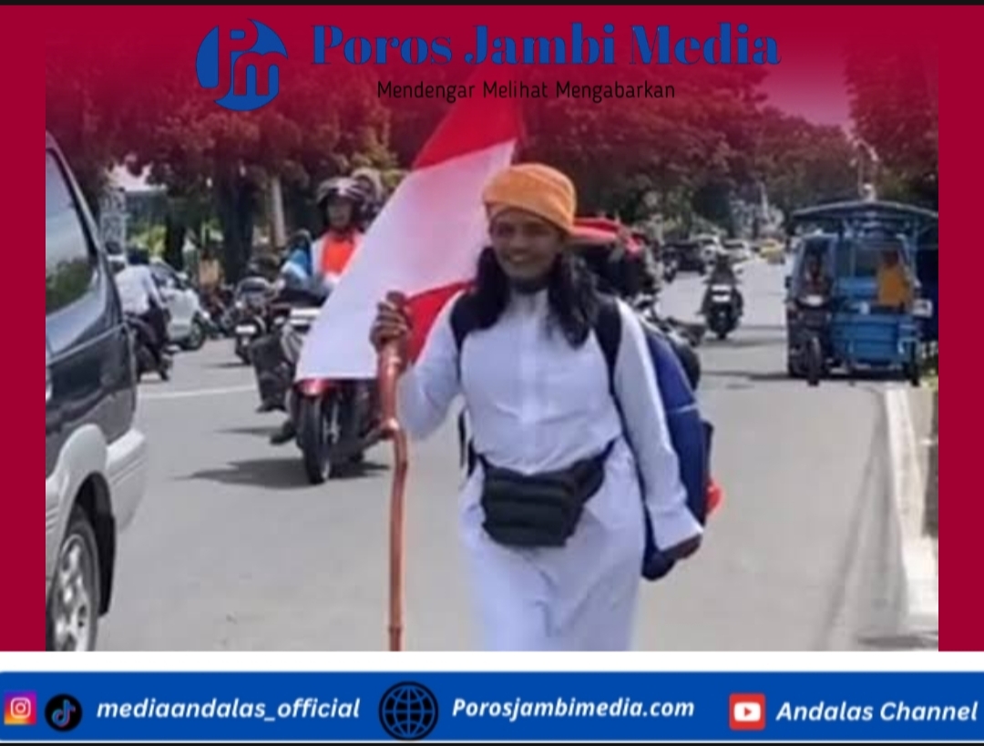 Berjalan Kaki ke Mekkah, Pria Asal Padang Mantapkan Niat Ibadah dengan Tekad dan Doa Oplus_16908288