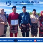 Guru SMPN 13 Kerinci Raih Penghargaan Nasional dan Provinsi, Harumkan Dunia Pendidikan Kerinci Screenshot_2026-05-04-19-39-41-36_dba69a5e82e939c3ddef13f99a115ca3