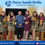 Jelang Kenduri Sko, Masyarakat Adat Enam Luhah Sungai Penuh Beri Kehormatan kepada Sekda Alpian Screenshot_2026-06-27-09-37-57-16_dba69a5e82e939c3ddef13f99a115ca3